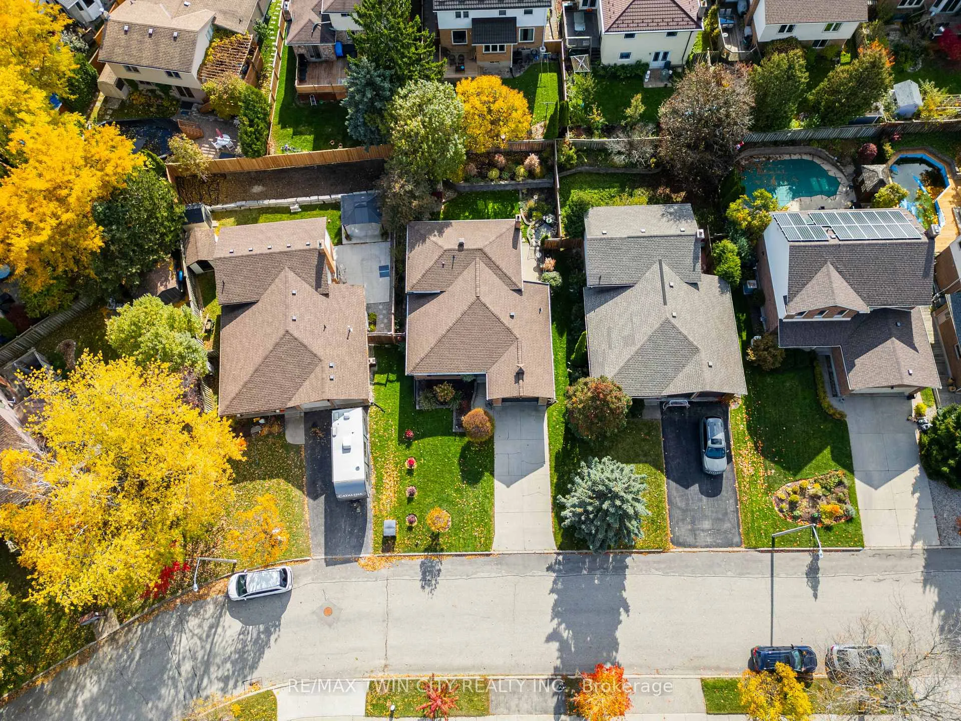 Photo 45 of 491 Appledale Crescent, Waterloo — HOMEH