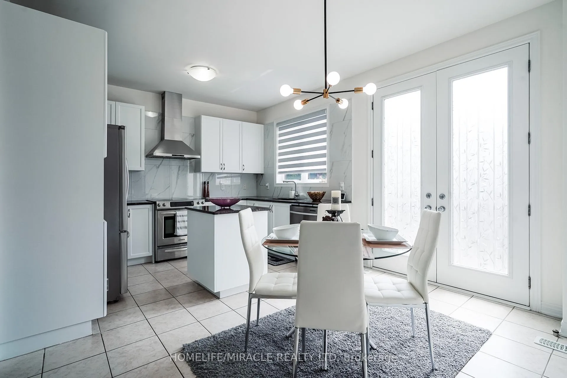 Photo 10 of 19 Wardlaw Place, Vaughan, Vellore Village — HOMEH