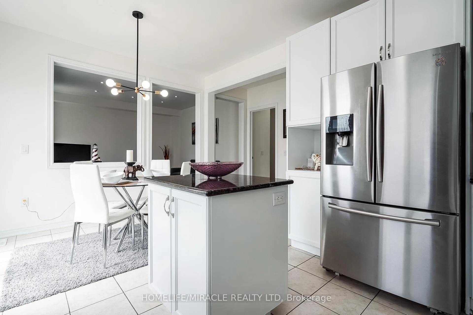 Photo 14 of 19 Wardlaw Place, Vaughan, Vellore Village — HOMEH