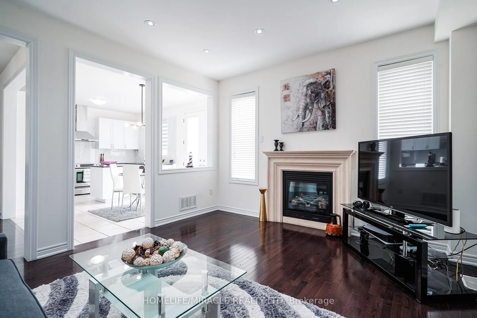 Photo 18 of 19 Wardlaw Place, Vaughan, Vellore Village — HOMEH