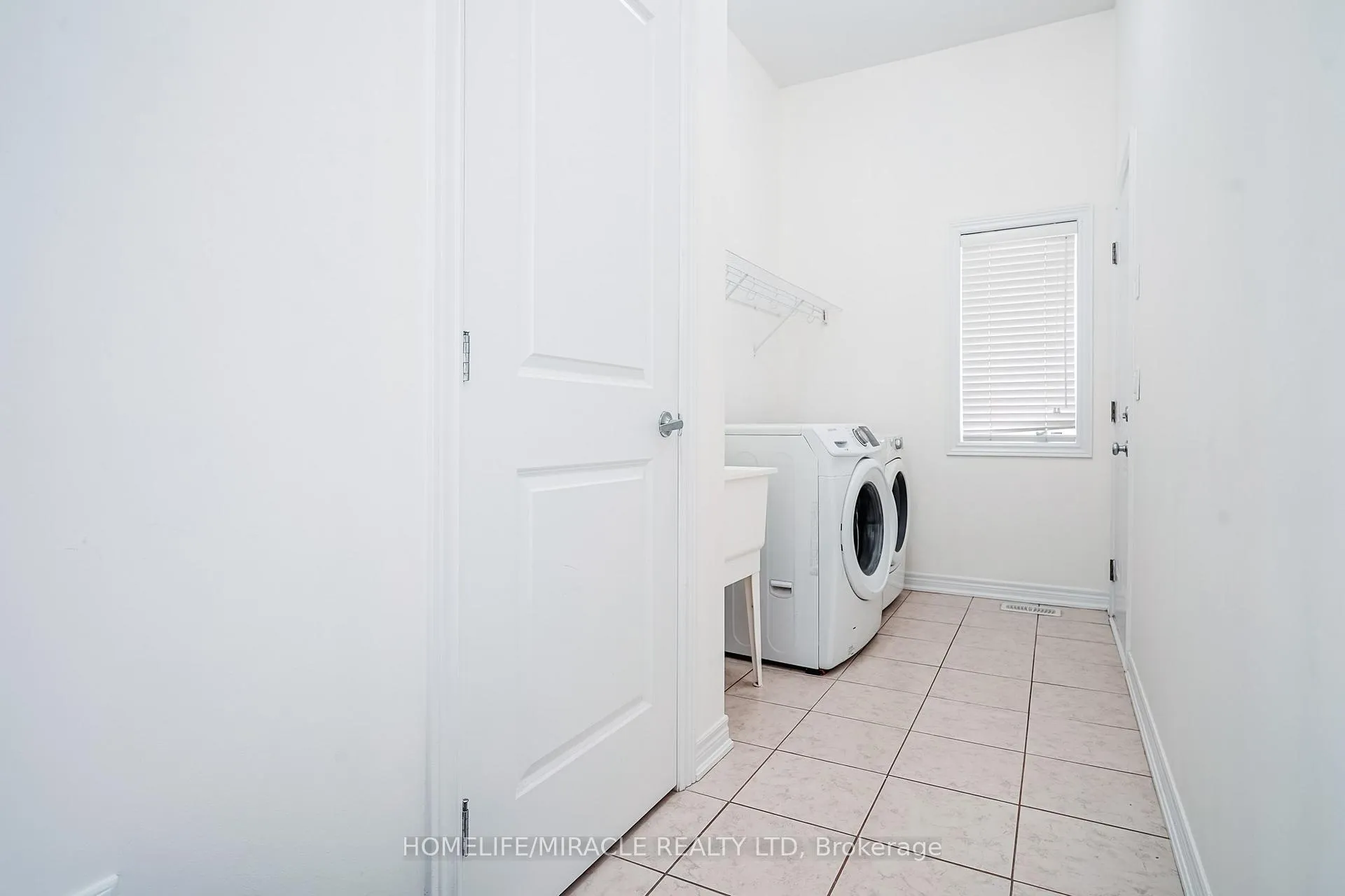 Photo 19 of 19 Wardlaw Place, Vaughan, Vellore Village — HOMEH