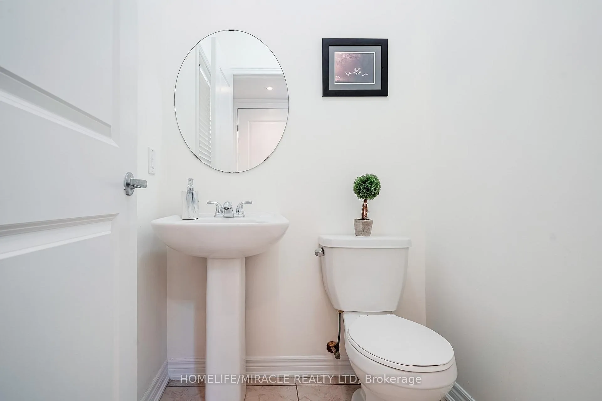 Photo 20 of 19 Wardlaw Place, Vaughan, Vellore Village — HOMEH