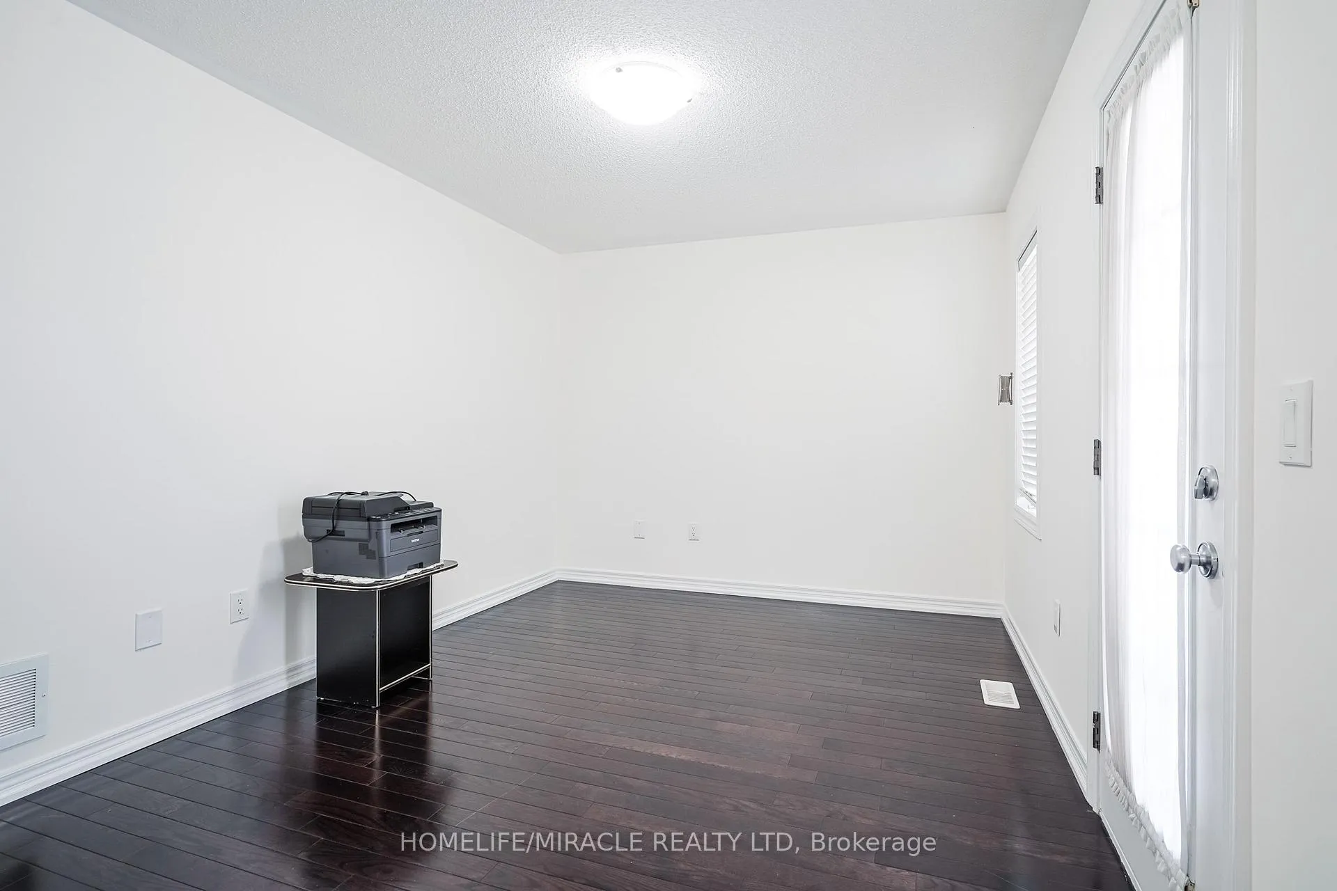 Photo 30 of 19 Wardlaw Place, Vaughan, Vellore Village — HOMEH