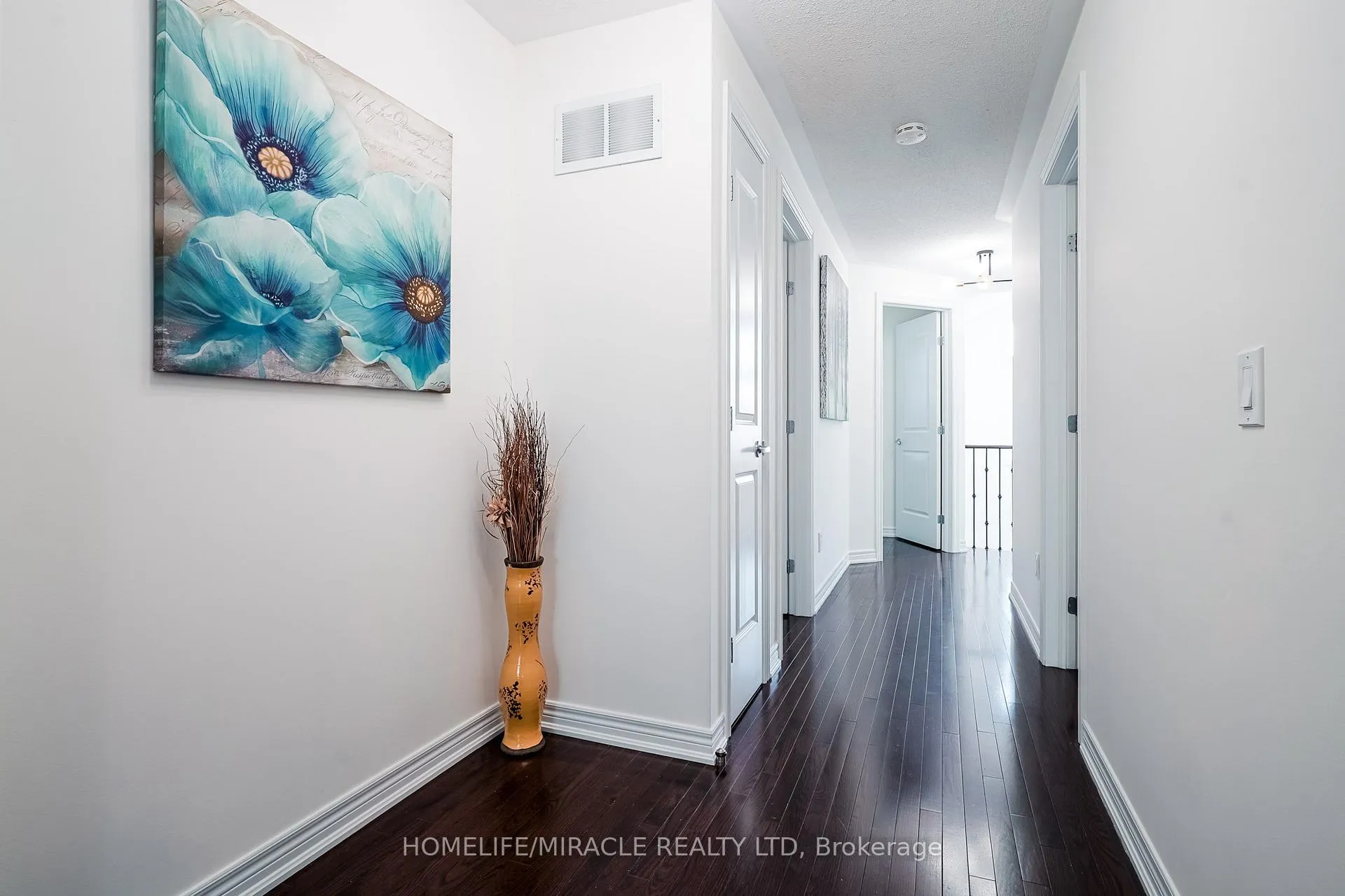Photo 33 of 19 Wardlaw Place, Vaughan, Vellore Village — HOMEH