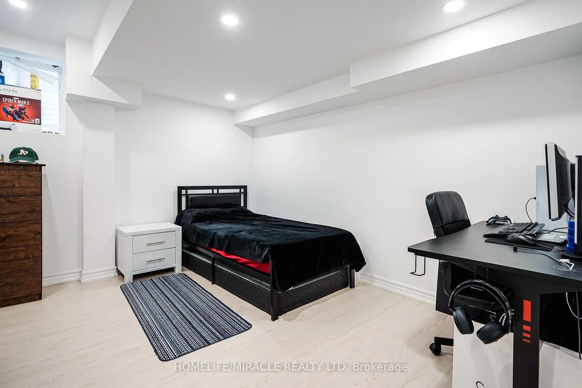 Photo 35 of 19 Wardlaw Place, Vaughan, Vellore Village — HOMEH