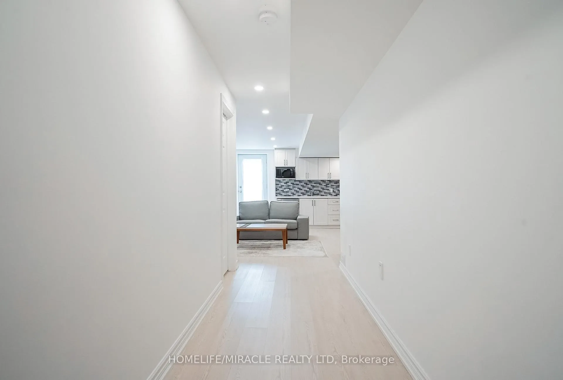 Photo 38 of 19 Wardlaw Place, Vaughan, Vellore Village — HOMEH