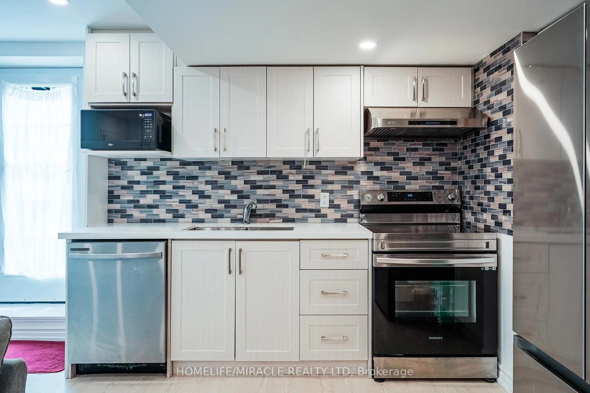 Photo 41 of 19 Wardlaw Place, Vaughan, Vellore Village — HOMEH