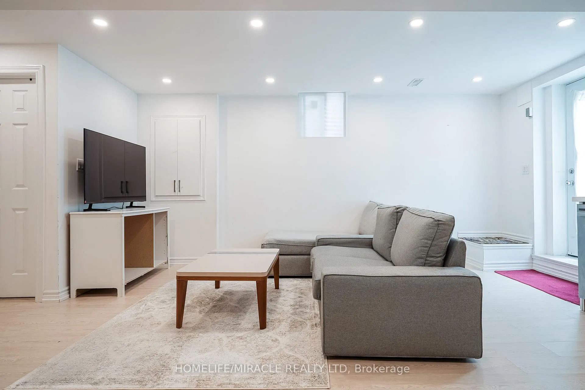 Photo 42 of 19 Wardlaw Place, Vaughan, Vellore Village — HOMEH