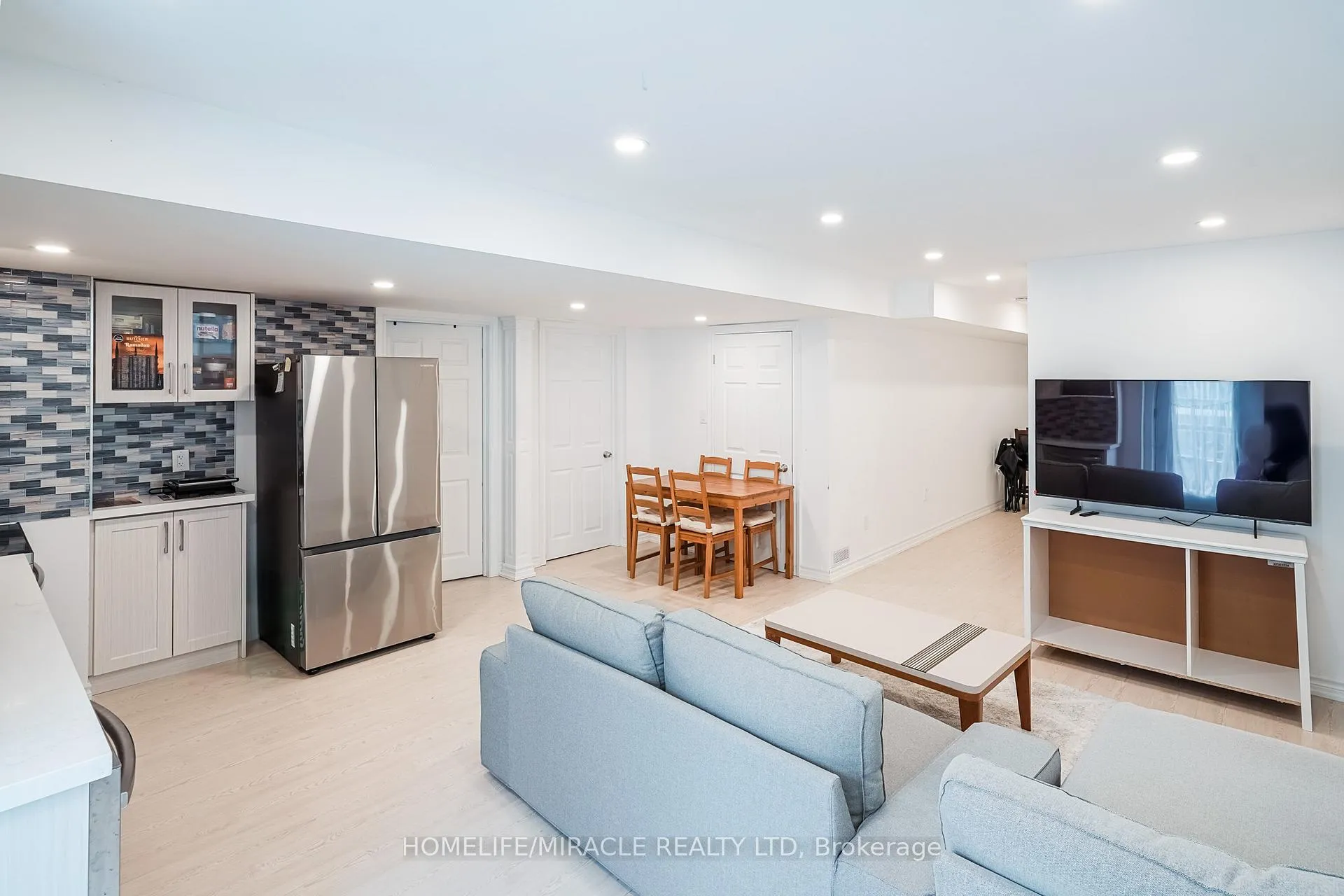 Photo 43 of 19 Wardlaw Place, Vaughan, Vellore Village — HOMEH