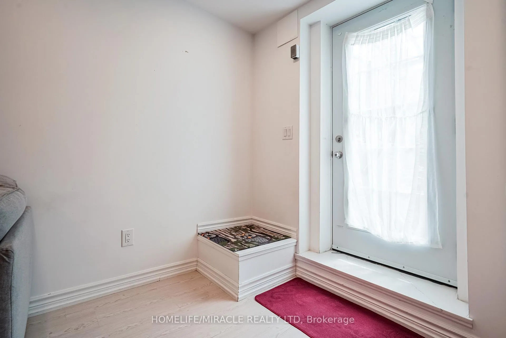 Photo 44 of 19 Wardlaw Place, Vaughan, Vellore Village — HOMEH