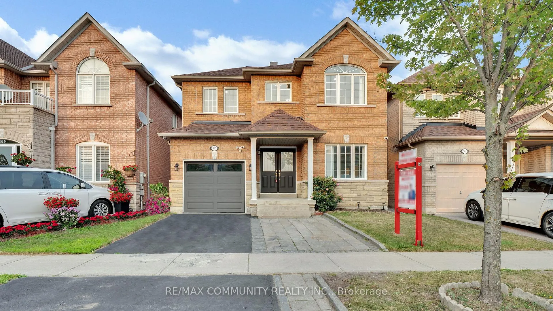 Photo 1 of 303 Williamson Road, Markham, Greensborough — HOMEH