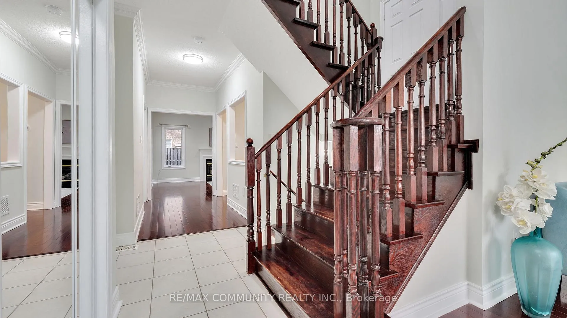 Photo 12 of 303 Williamson Road, Markham, Greensborough — HOMEH