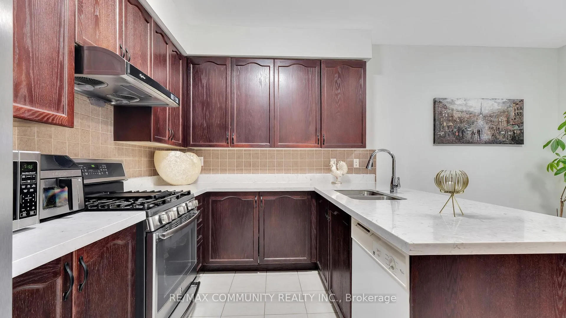 Photo 20 of 303 Williamson Road, Markham, Greensborough — HOMEH