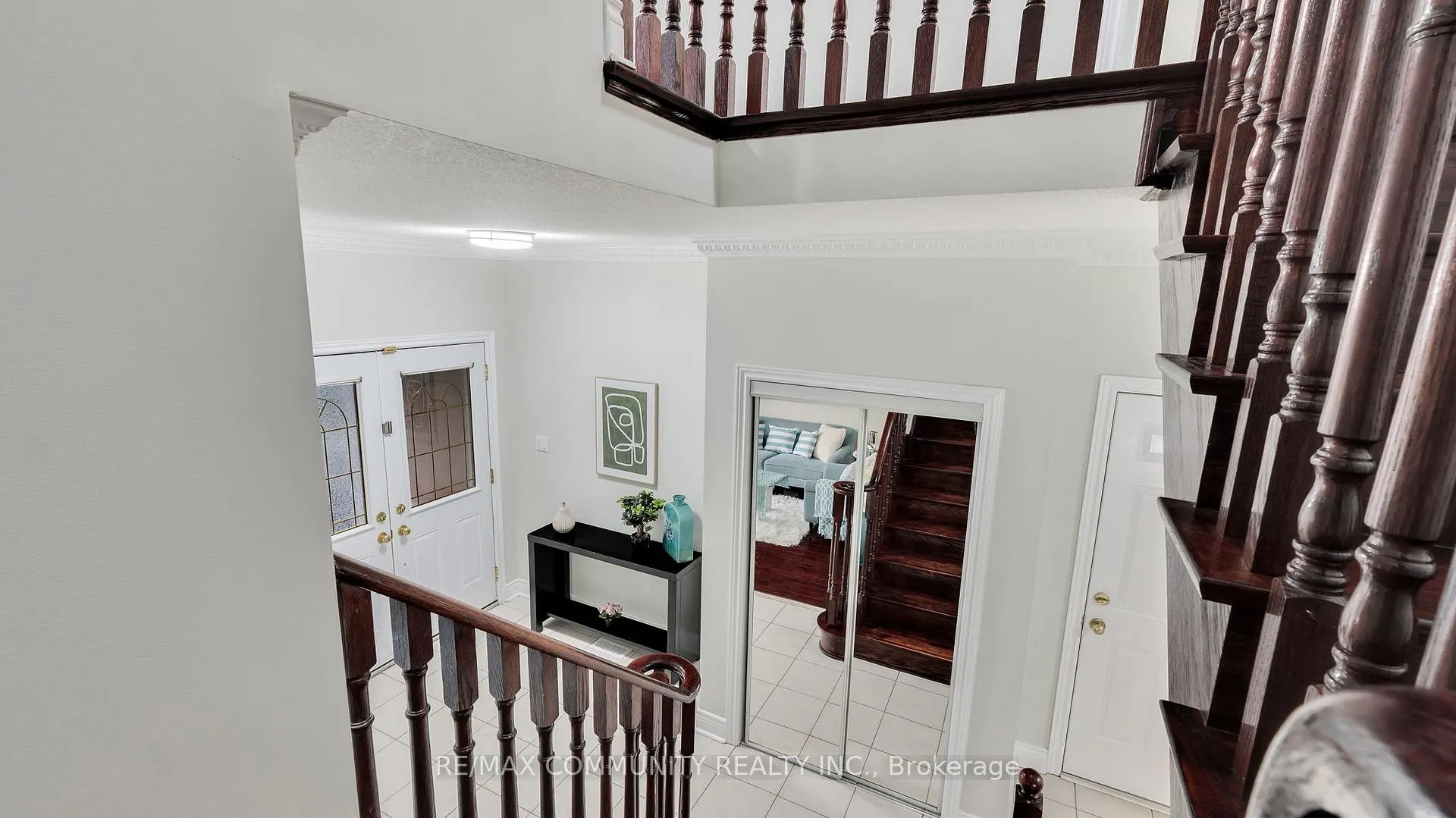 Photo 21 of 303 Williamson Road, Markham, Greensborough — HOMEH