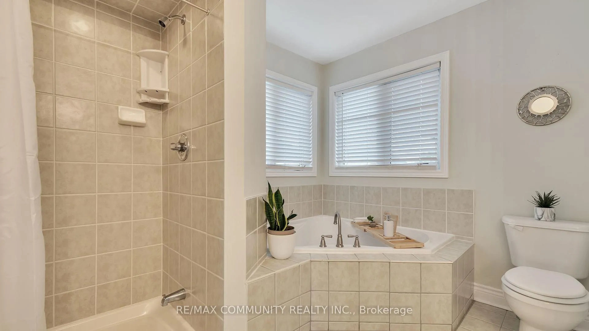Photo 28 of 303 Williamson Road, Markham, Greensborough — HOMEH