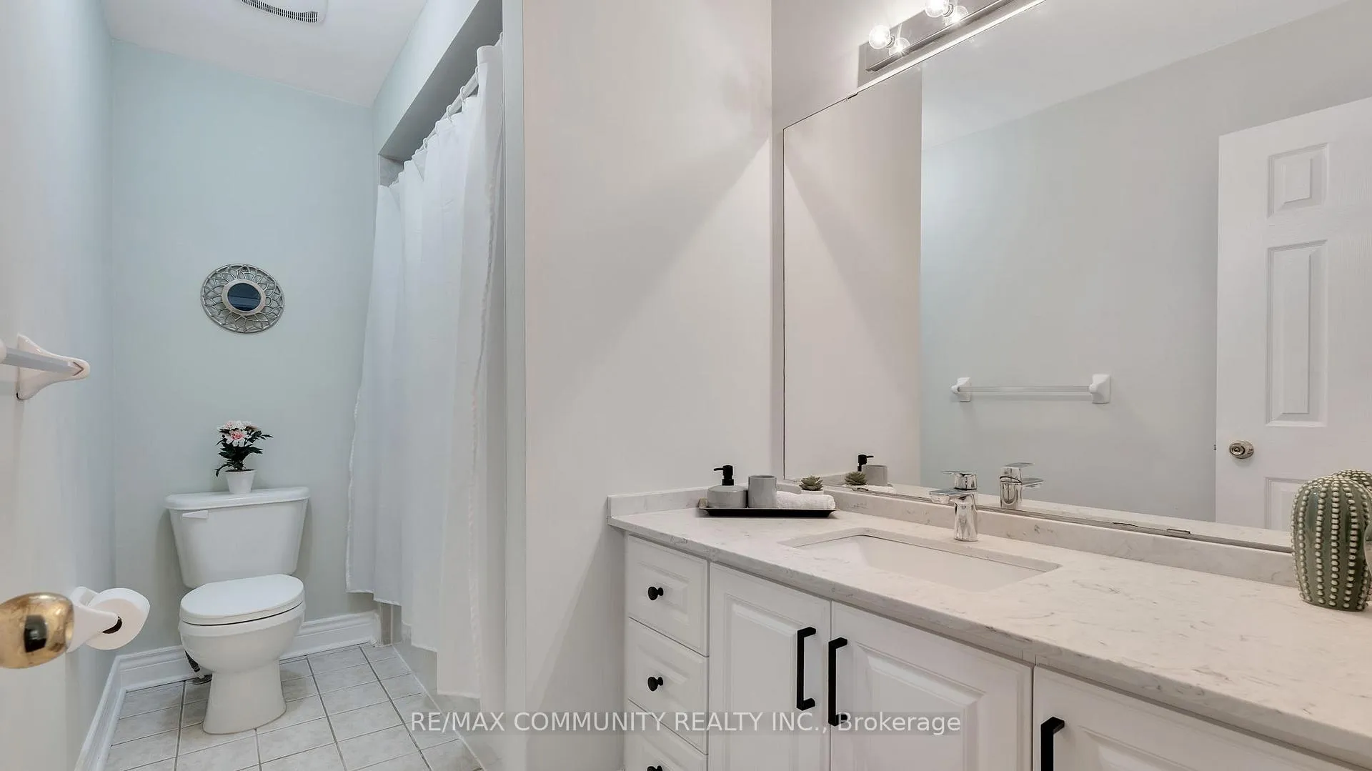 Photo 31 of 303 Williamson Road, Markham, Greensborough — HOMEH