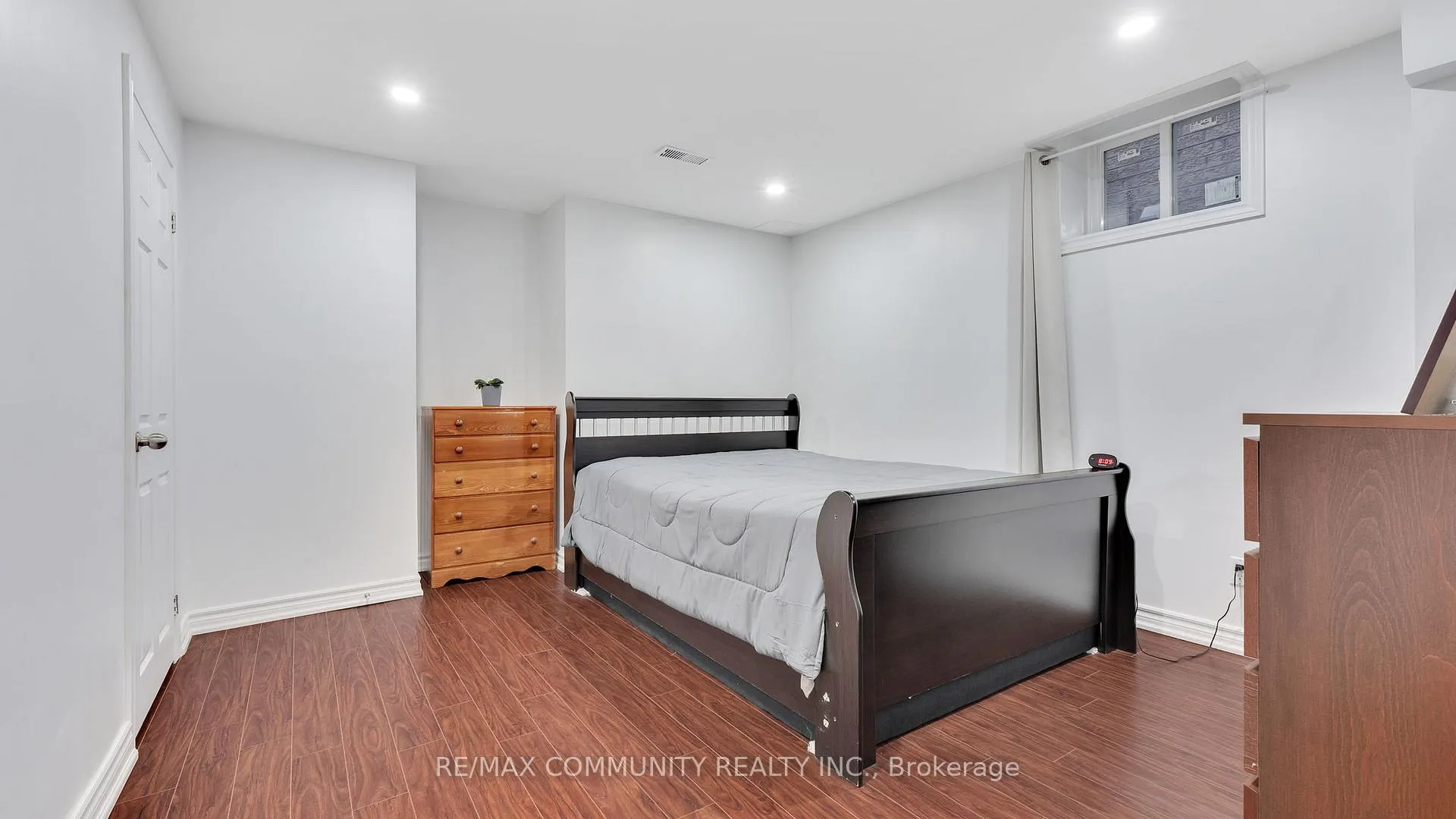 Photo 42 of 303 Williamson Road, Markham, Greensborough — HOMEH