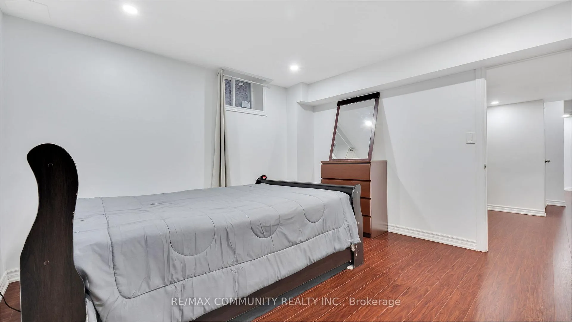 Photo 43 of 303 Williamson Road, Markham, Greensborough — HOMEH