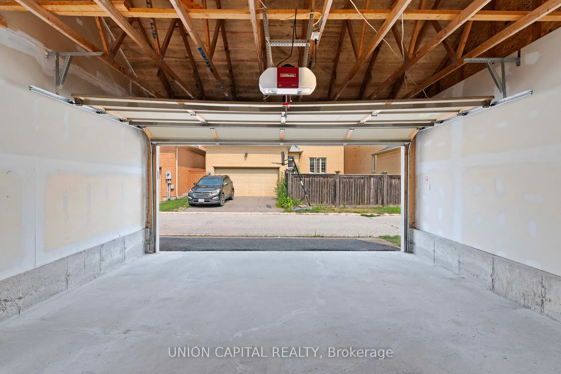 Photo 44 of 66 Betty Roman Boulevard, Markham, Cathedraltown — HOMEH