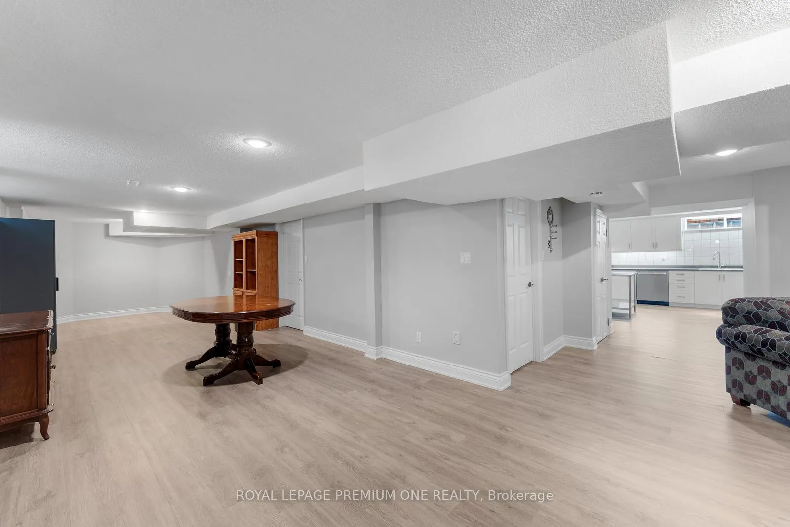 Photo 20 of 2 Angel View Court, Vaughan, Maple — HOMEH