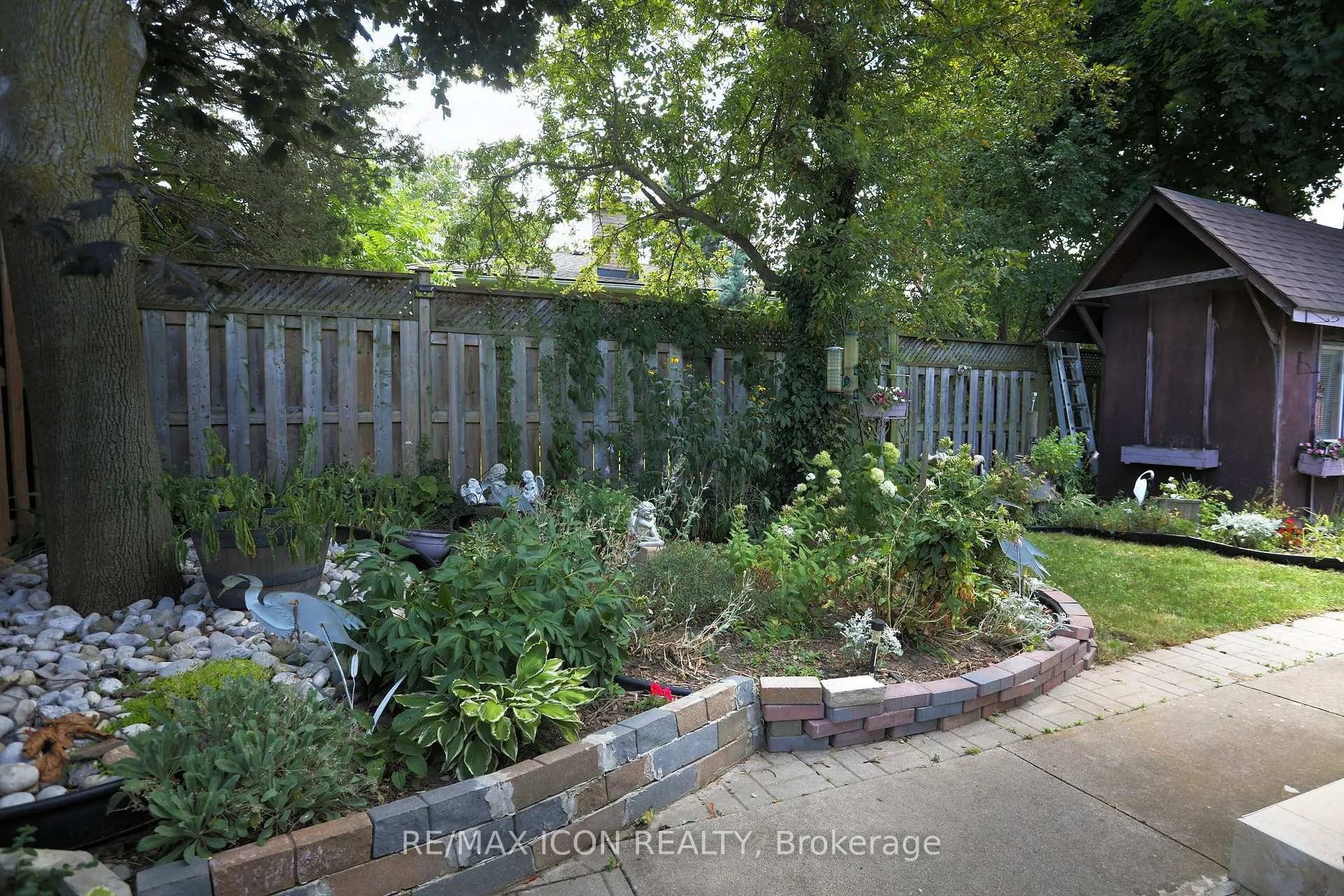 Photo 2 of 107 Roseneath Crescent, Kitchener — HOMEH