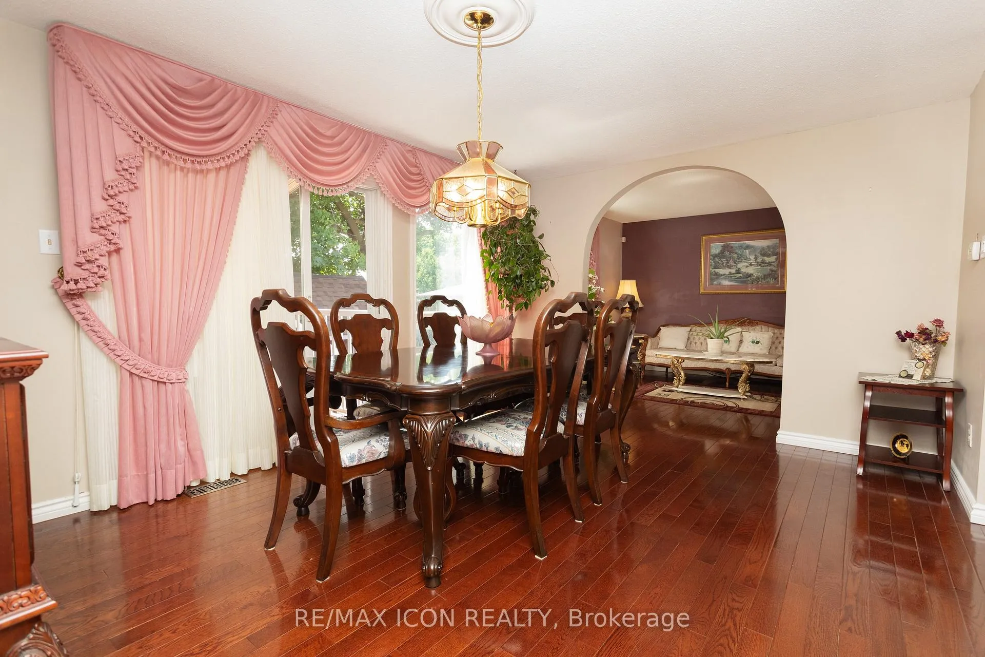 Photo 9 of 107 Roseneath Crescent, Kitchener — HOMEH