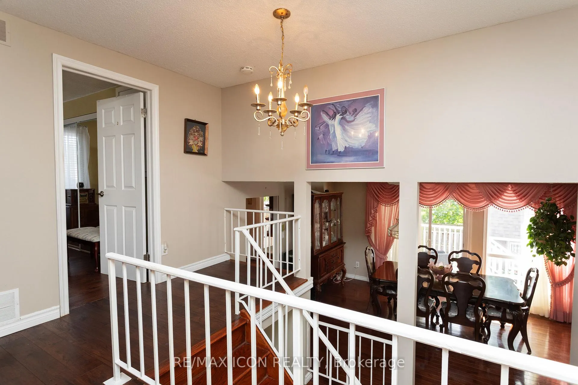 Photo 14 of 107 Roseneath Crescent, Kitchener — HOMEH