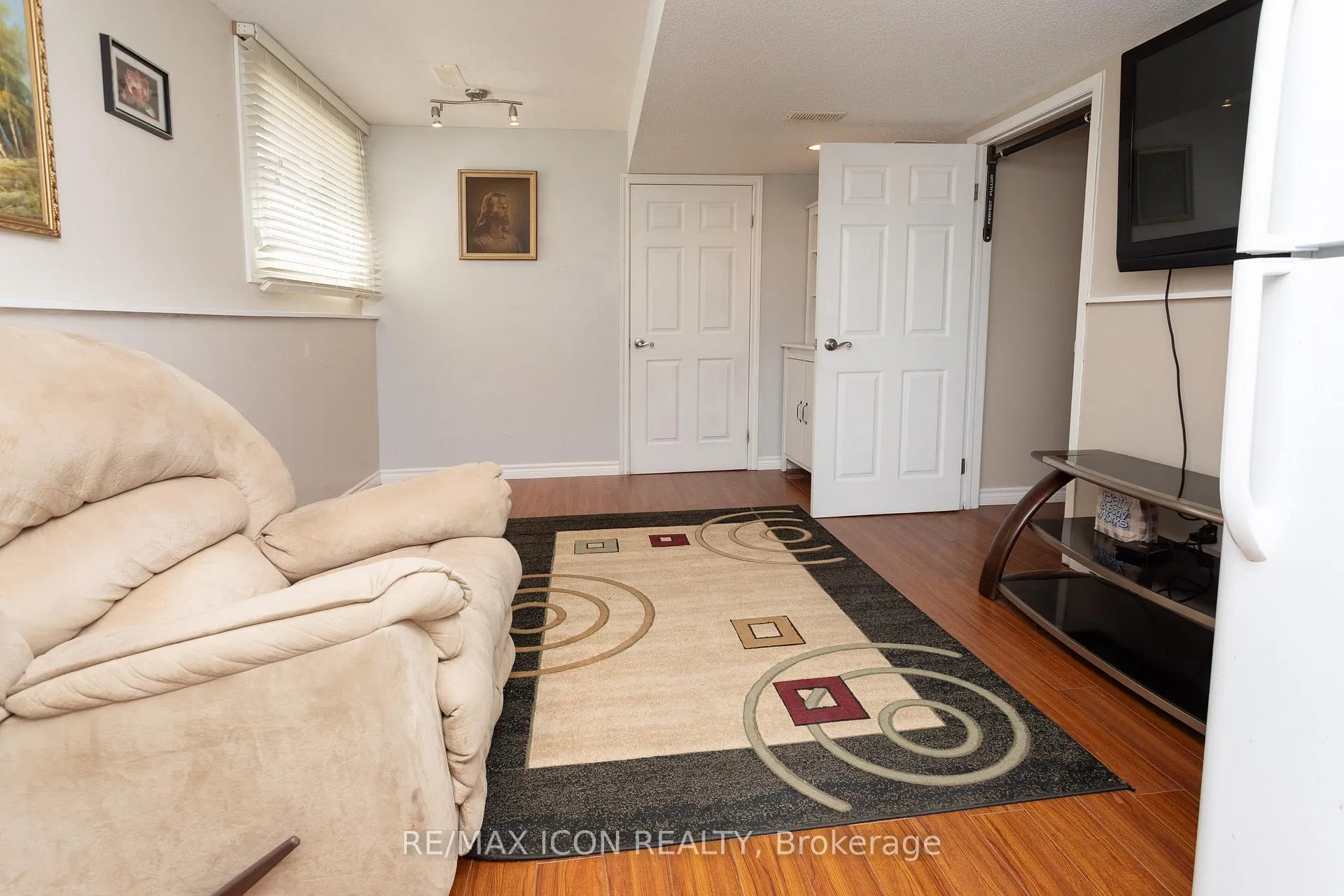 Photo 20 of 107 Roseneath Crescent, Kitchener — HOMEH