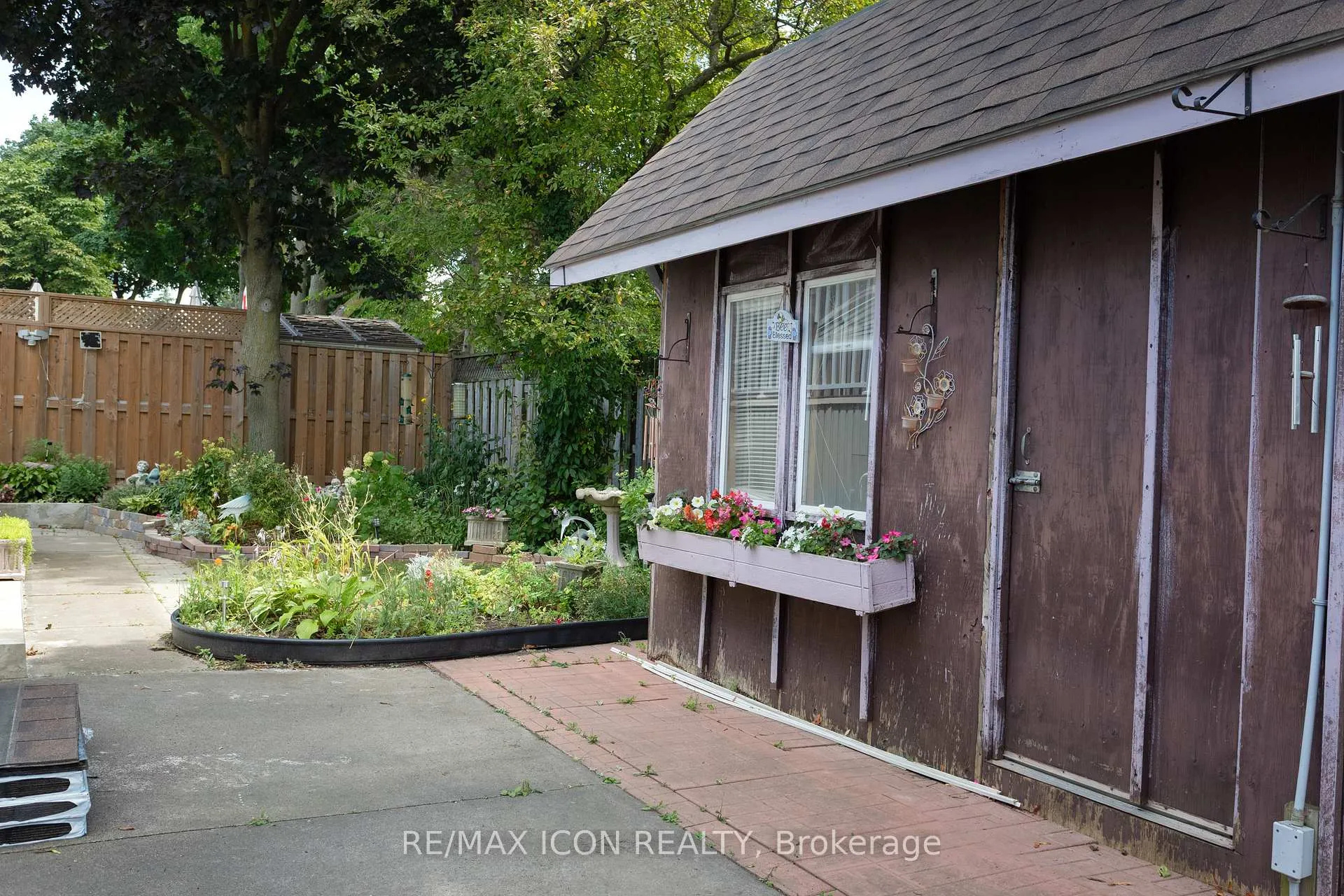 Photo 27 of 107 Roseneath Crescent, Kitchener — HOMEH