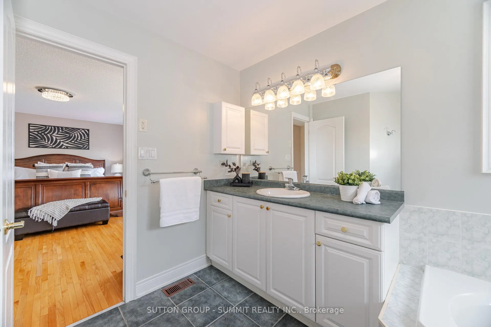 Photo 24 of 34 Ventana Way, Vaughan, Sonoma Heights — HOMEH
