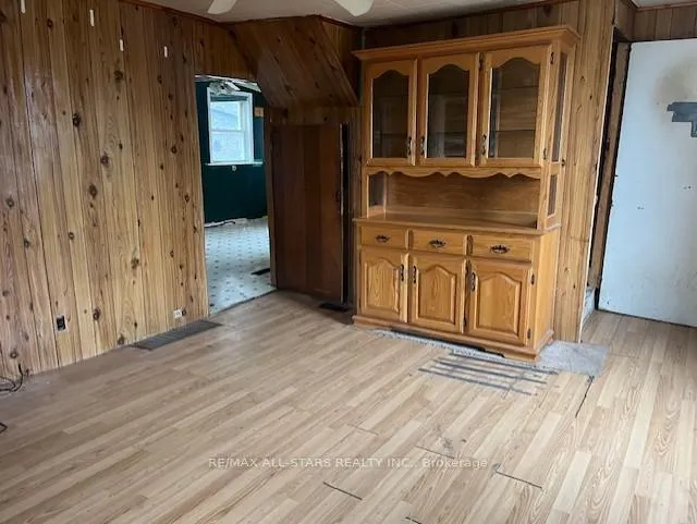 Photo 7 of 1415 County 4 Road, Douro-Dummer — HOMEH