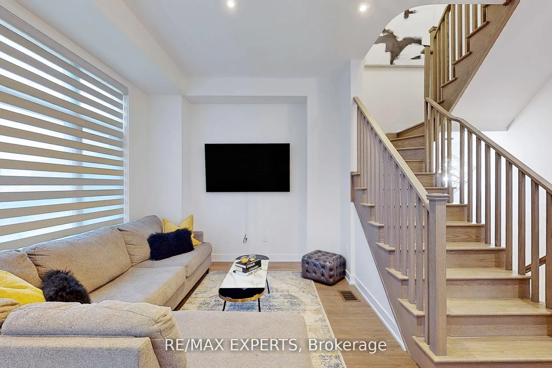 Photo 8 of 54 Carpaccio Avenue, Vaughan, Vellore Village — HOMEH