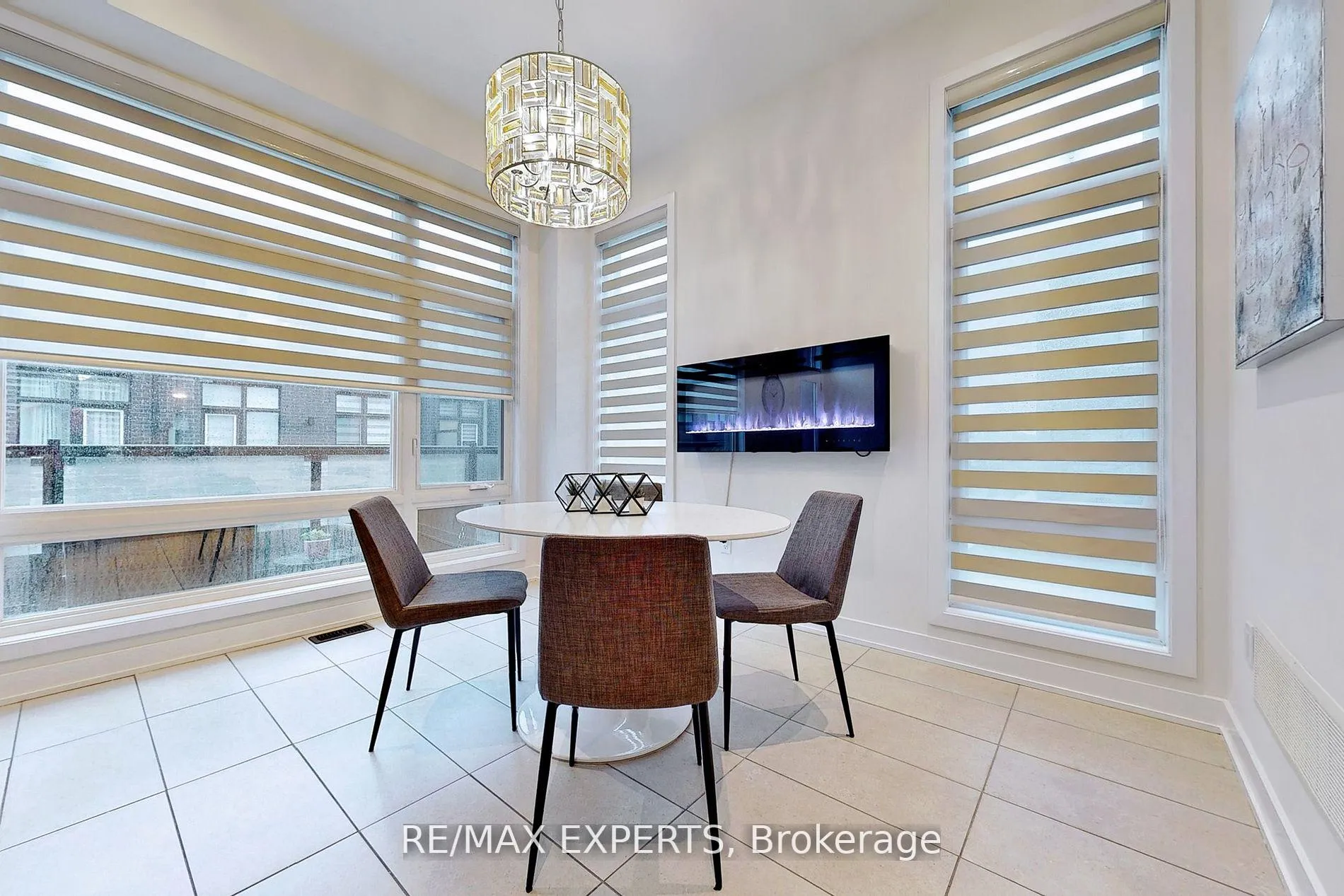 Photo 14 of 54 Carpaccio Avenue, Vaughan, Vellore Village — HOMEH