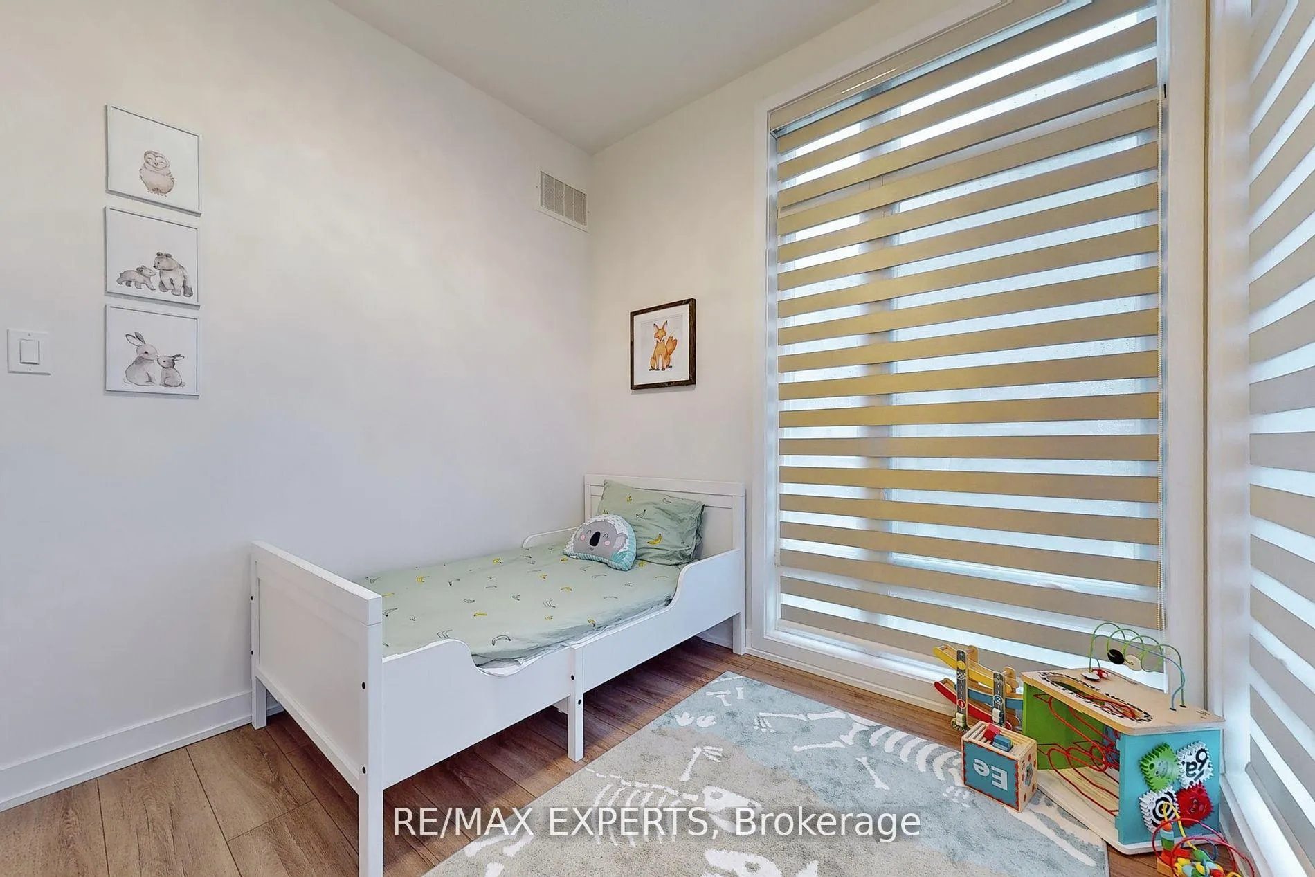 Photo 21 of 54 Carpaccio Avenue, Vaughan, Vellore Village — HOMEH
