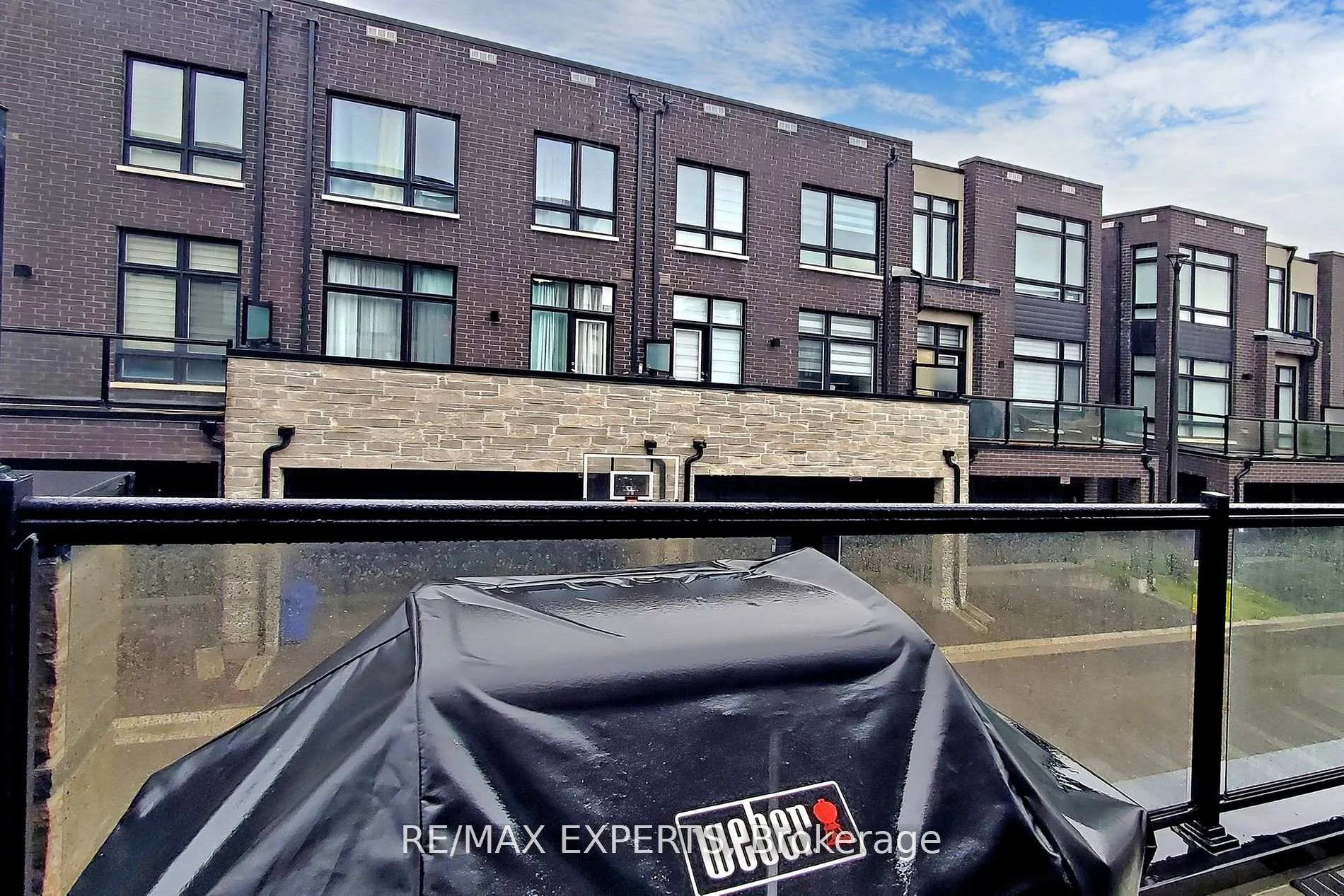 Photo 31 of 54 Carpaccio Avenue, Vaughan, Vellore Village — HOMEH