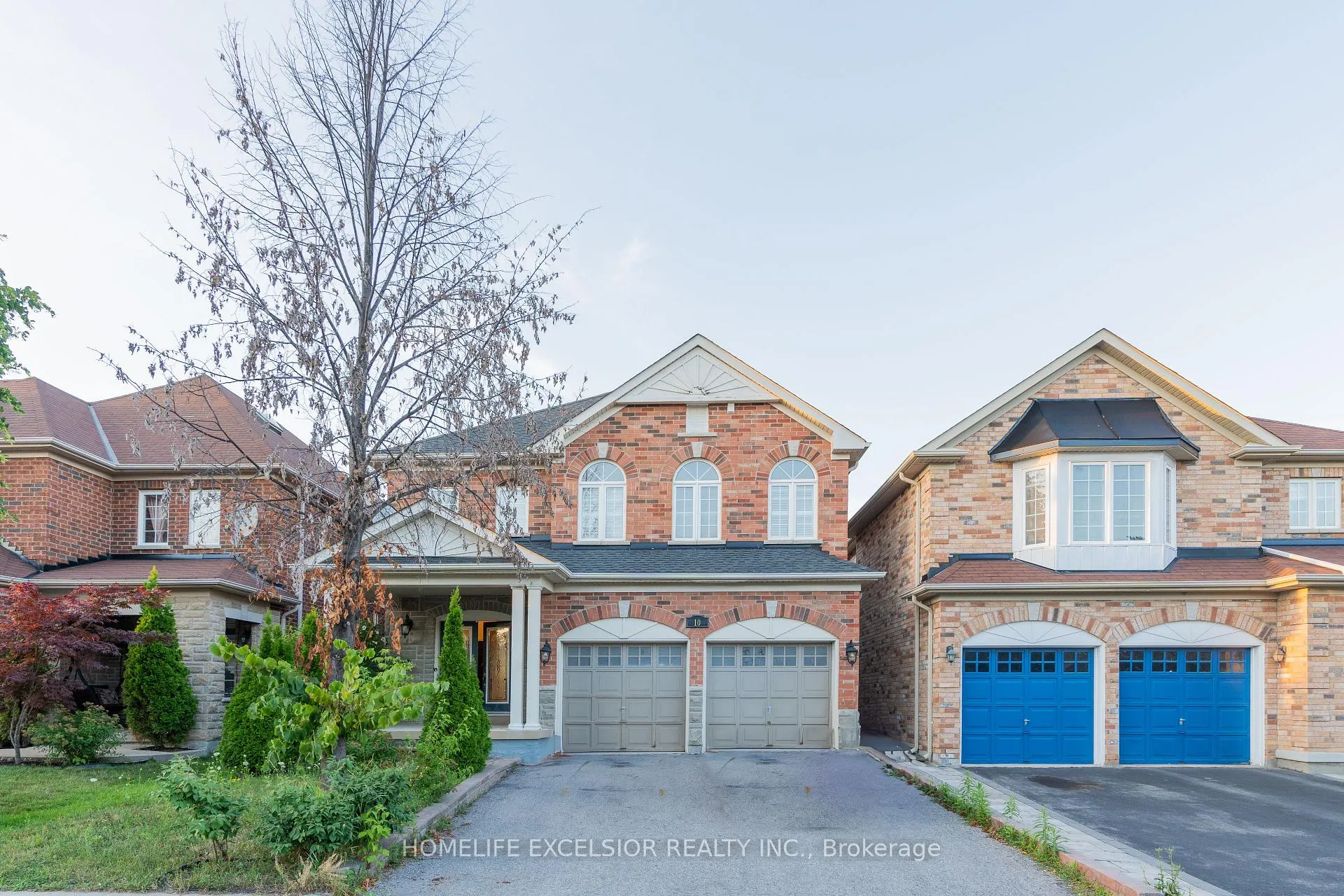 Photo 3 of 10 Kentview Crescent, Markham, Box Grove — HOMEH