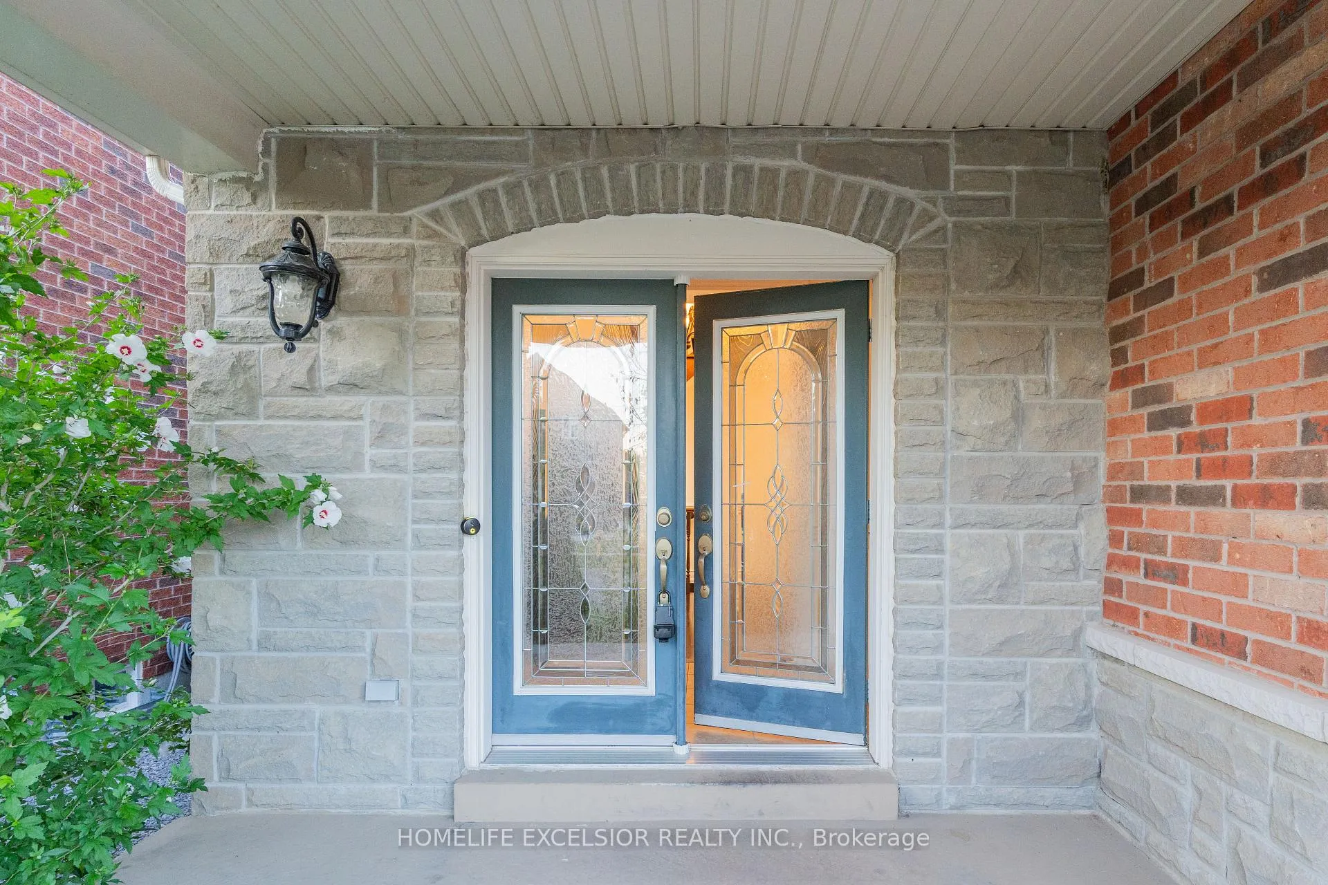 Photo 5 of 10 Kentview Crescent, Markham, Box Grove — HOMEH