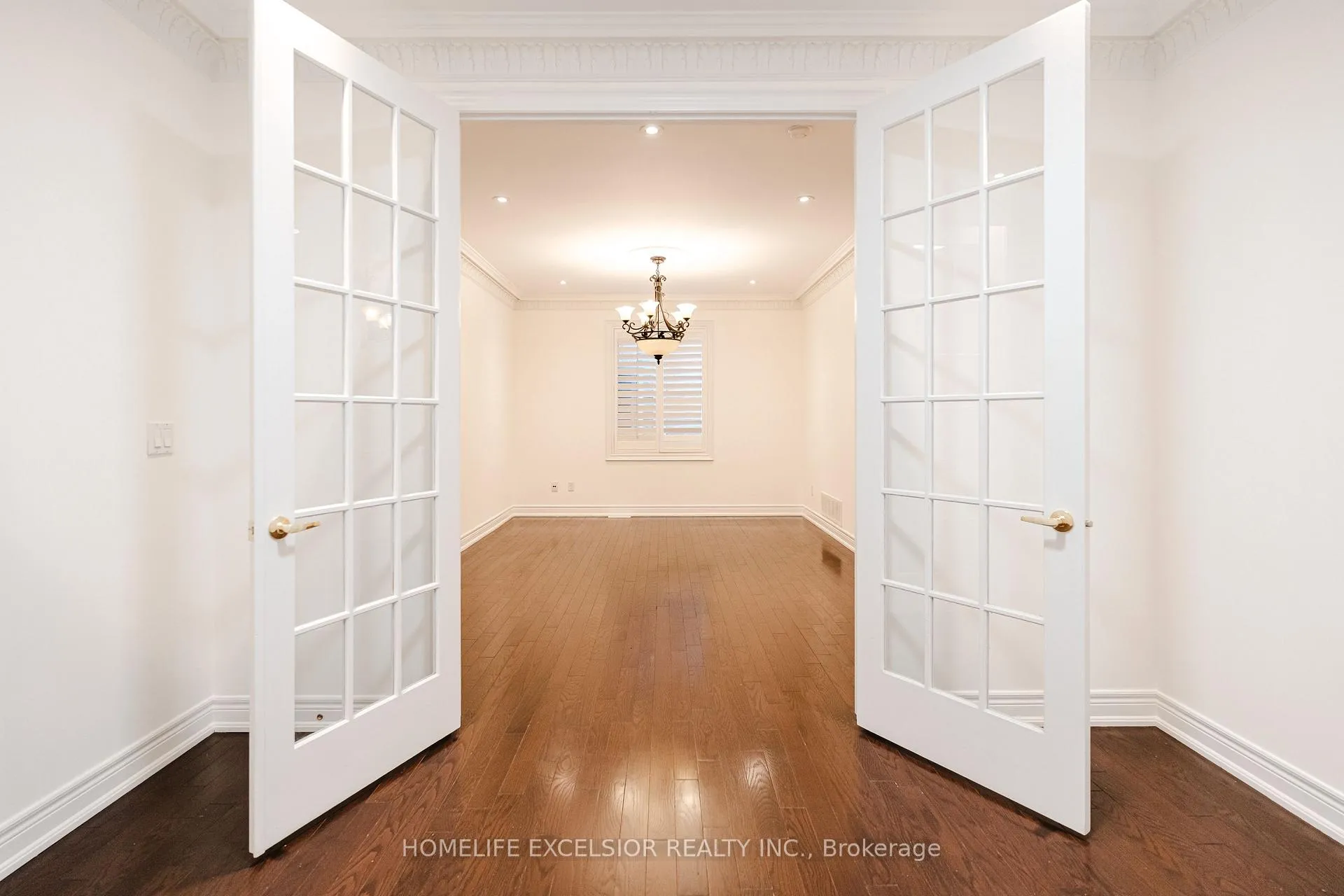 Photo 13 of 10 Kentview Crescent, Markham, Box Grove — HOMEH