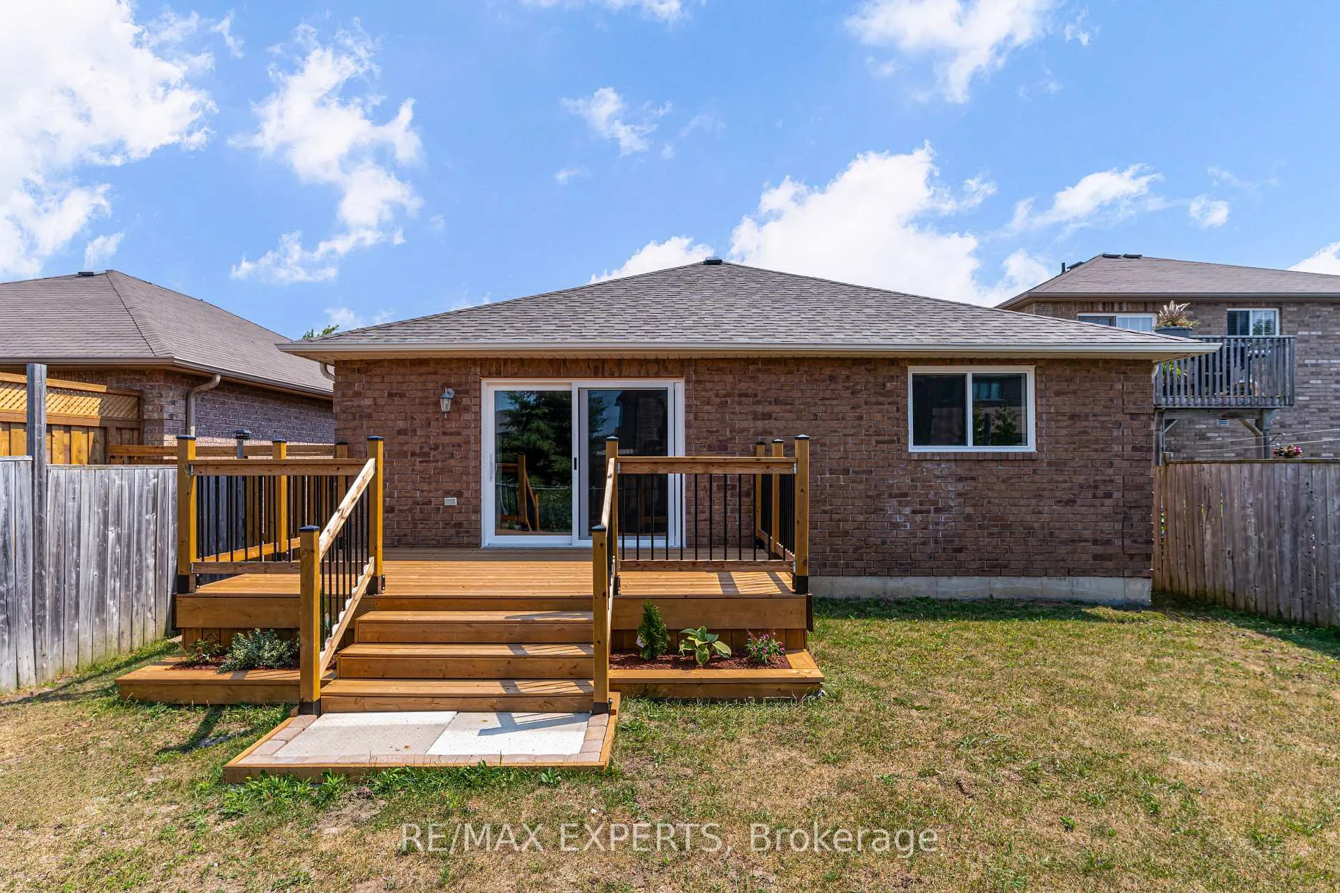 Photo 45 of 1972 Prince Court, Innisfil, Alcona — HOMEH