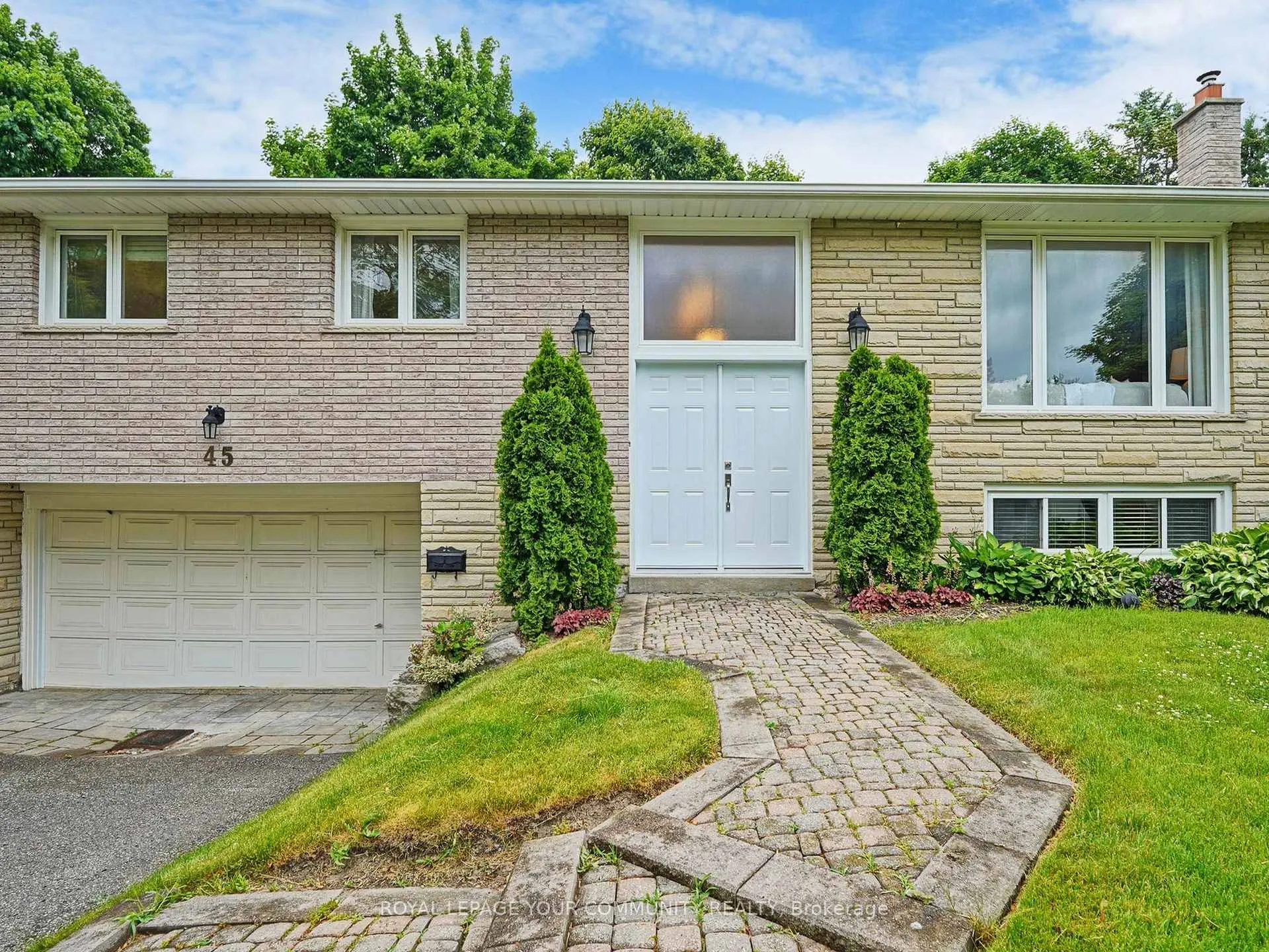 Photo 6 of 45 Squire Baker's Lane, Markham, Sherwood-Amberglen — HOMEH