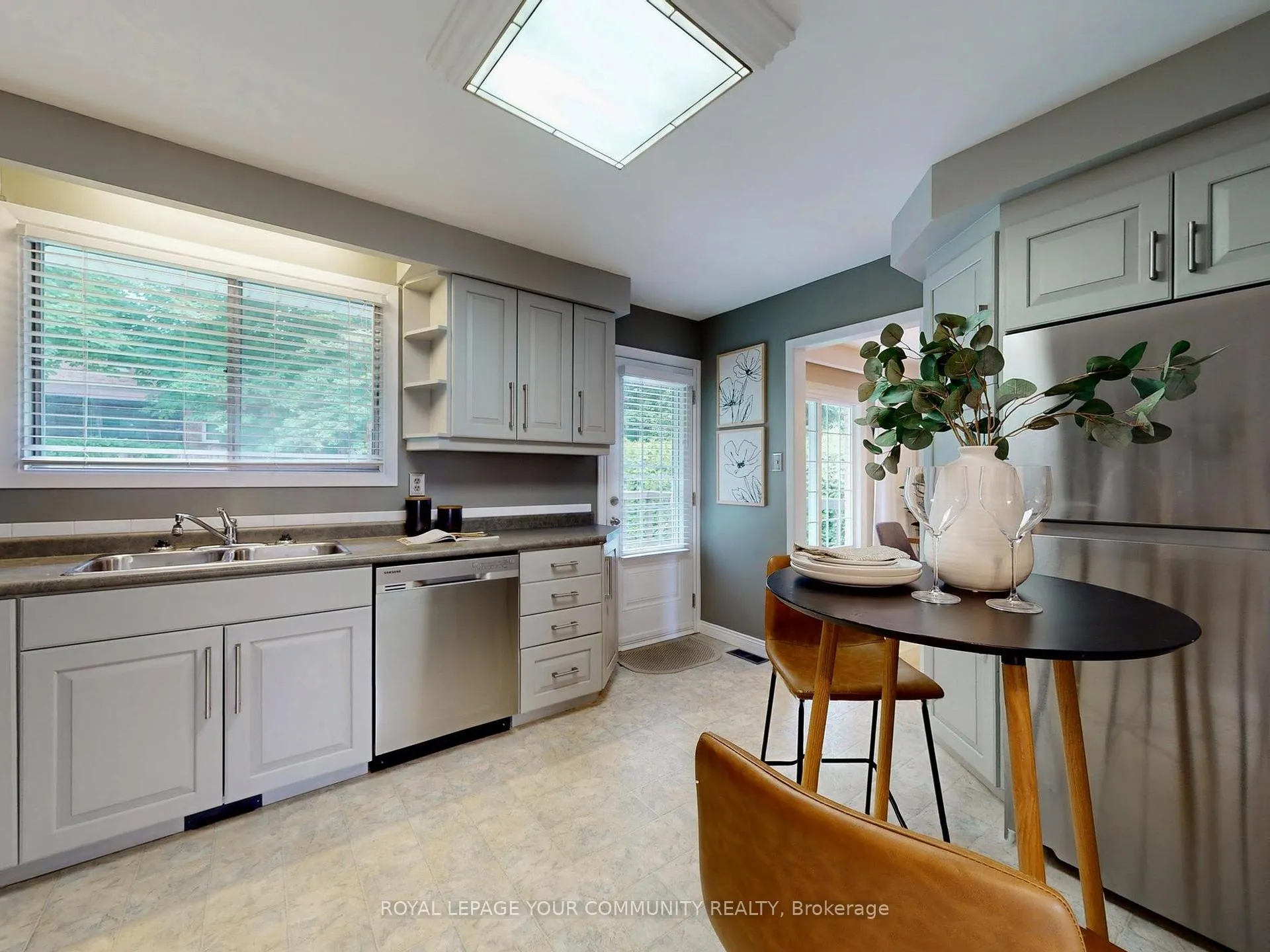 Photo 19 of 45 Squire Baker's Lane, Markham, Sherwood-Amberglen — HOMEH