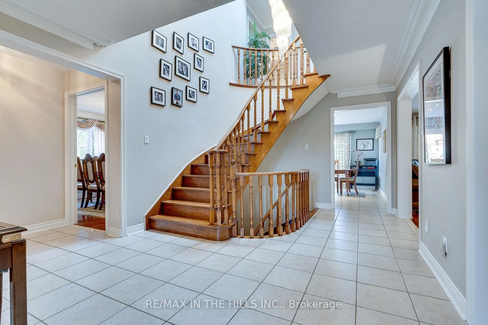 Photo 5 of 275 Triton Avenue, Vaughan, West Woodbridge — HOMEH
