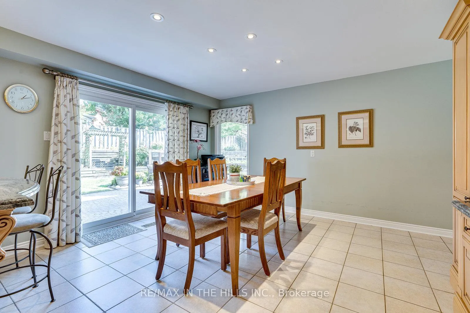 Photo 11 of 275 Triton Avenue, Vaughan, West Woodbridge — HOMEH