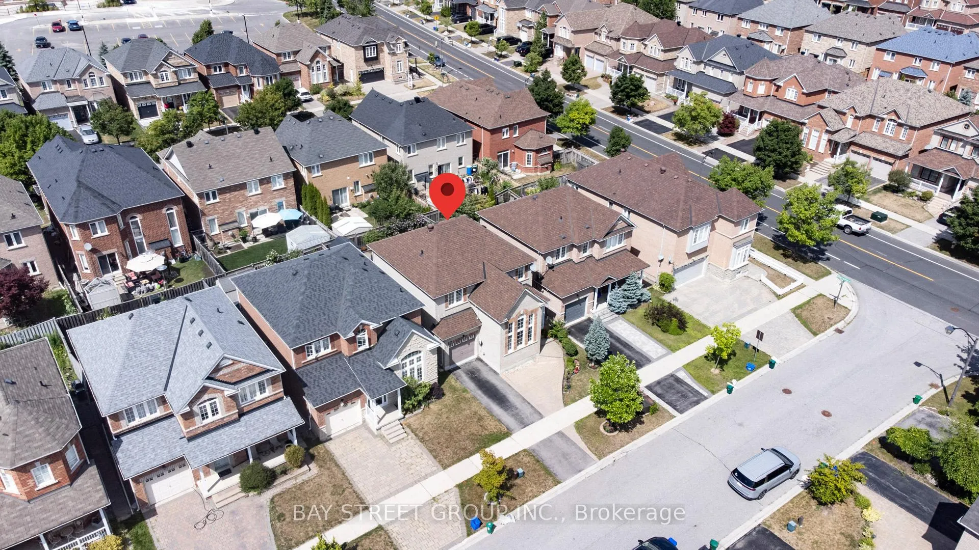 Photo 2 of 34 Greengage Street, Markham, Greensborough — HOMEH