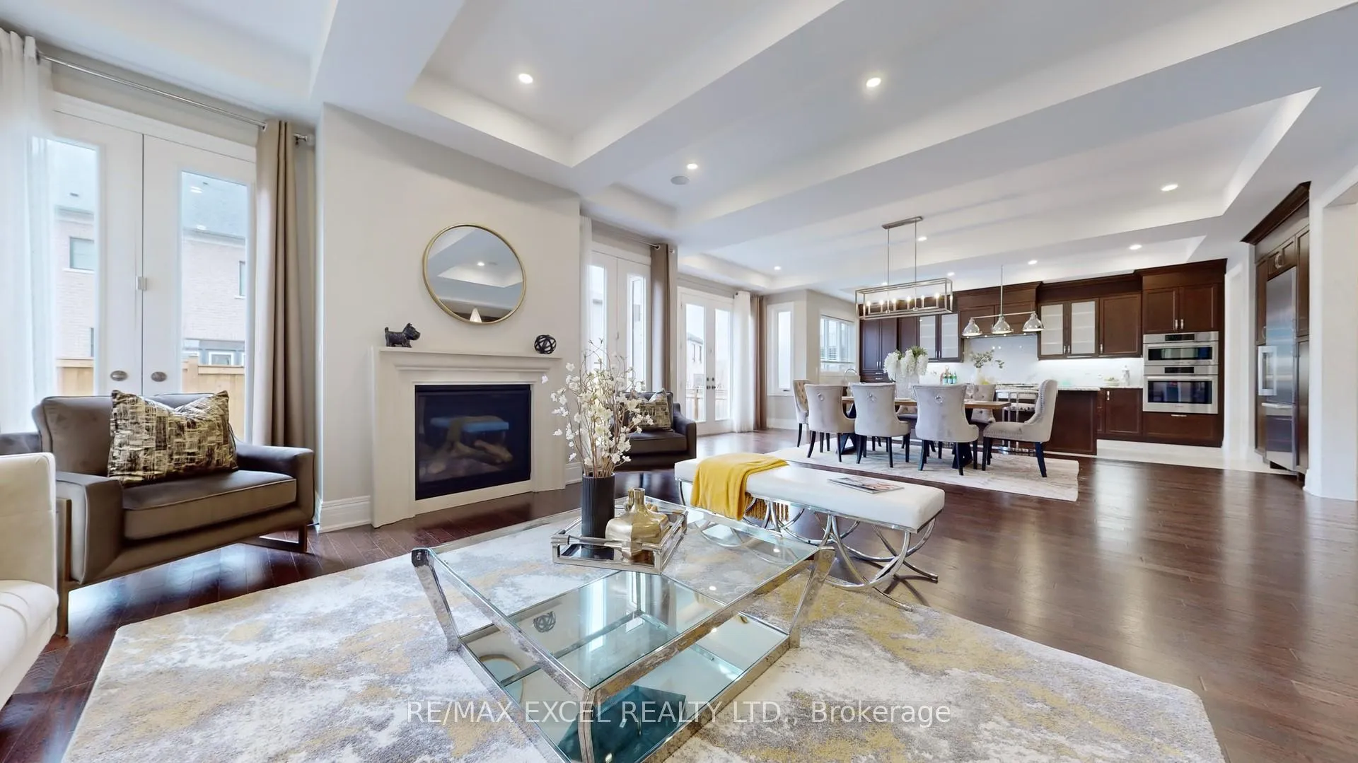 Photo 2 of 101 Farrell Road, Vaughan, Patterson — HOMEH