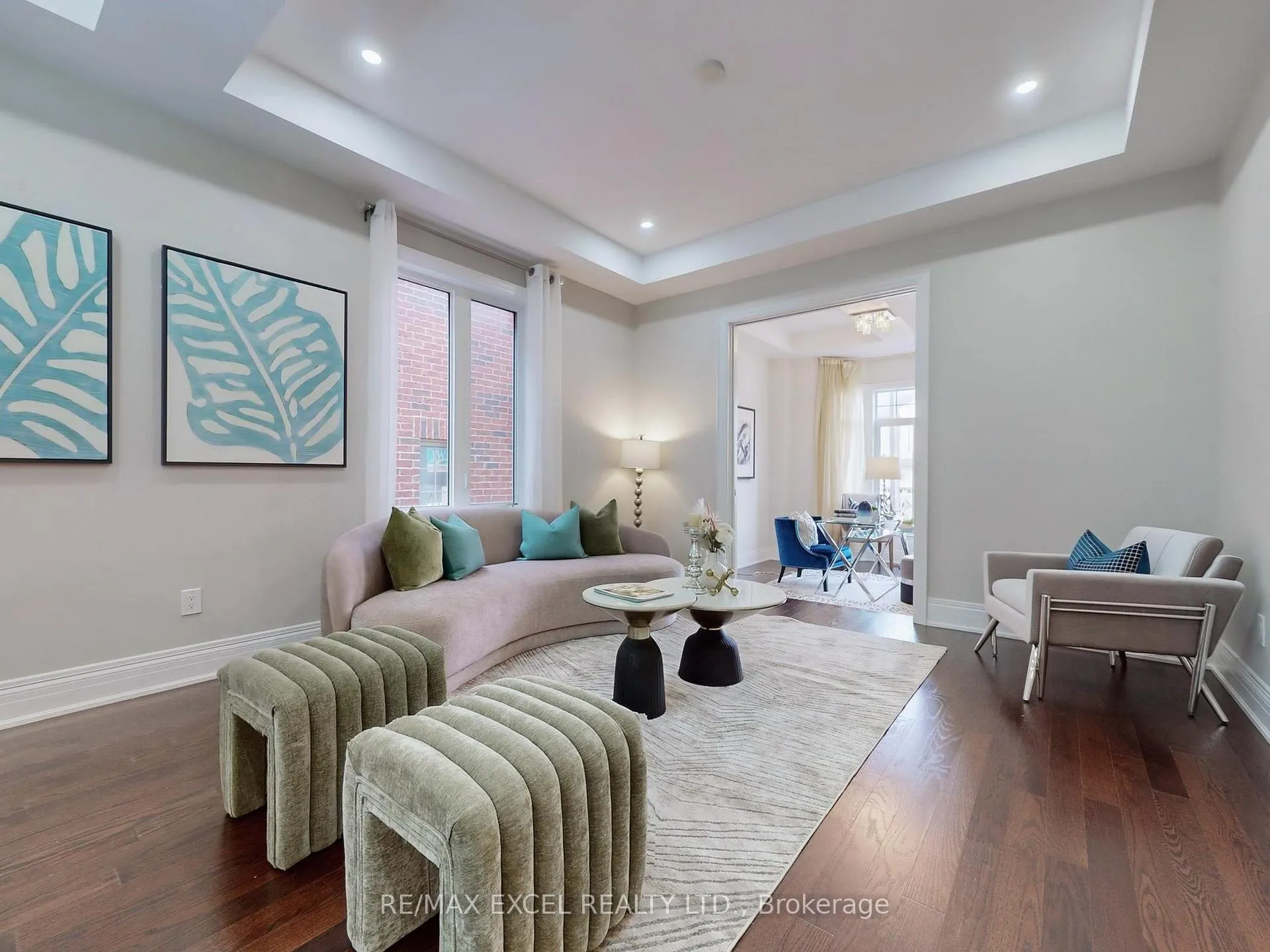 Photo 13 of 101 Farrell Road, Vaughan, Patterson — HOMEH