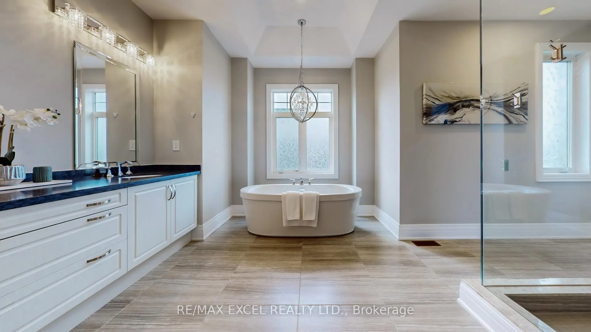 Photo 26 of 101 Farrell Road, Vaughan, Patterson — HOMEH