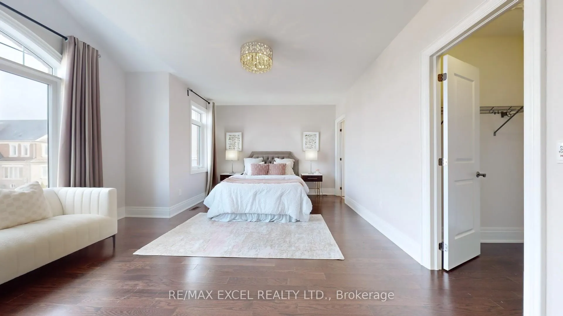 Photo 29 of 101 Farrell Road, Vaughan, Patterson — HOMEH
