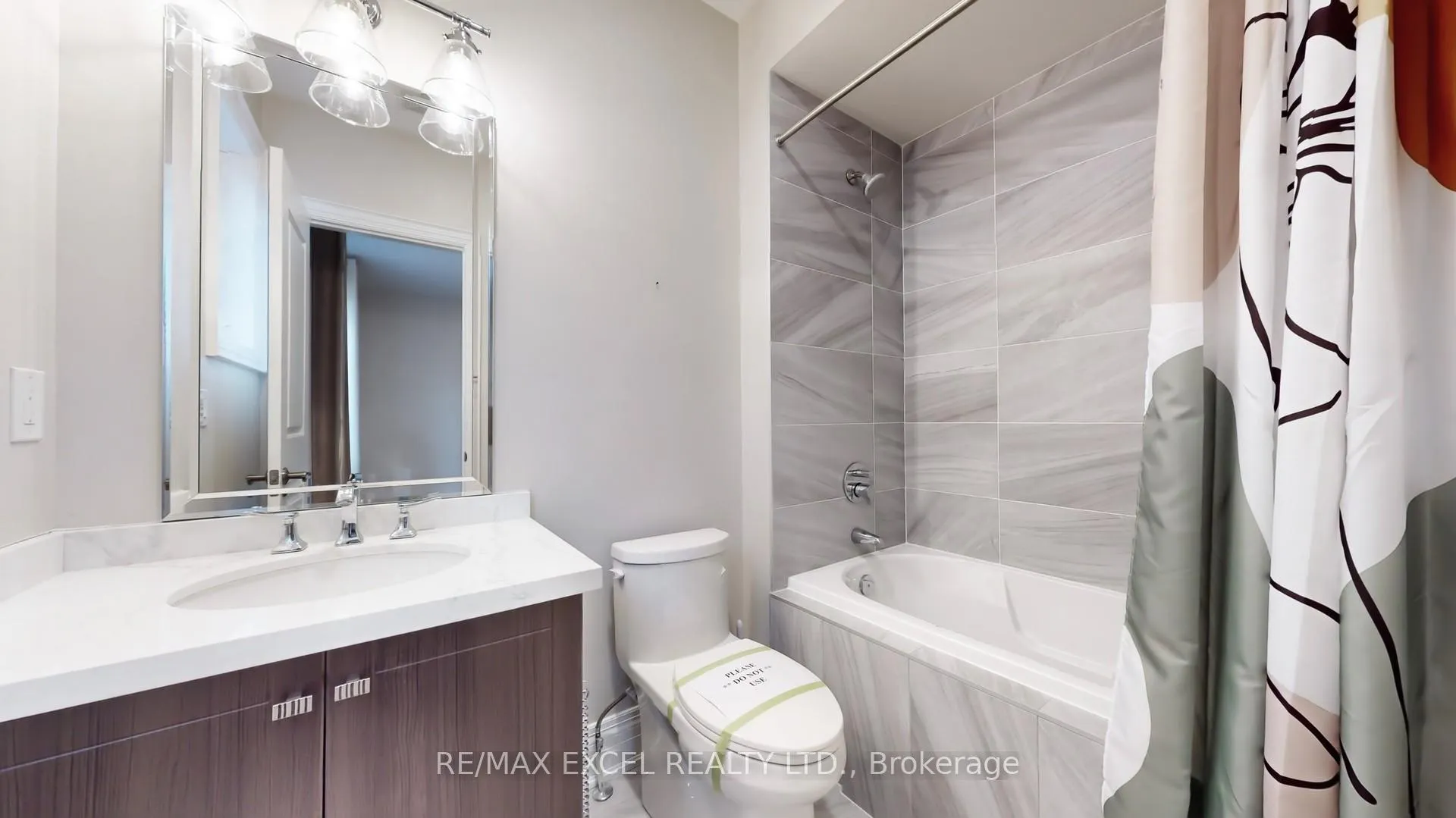 Photo 35 of 101 Farrell Road, Vaughan, Patterson — HOMEH