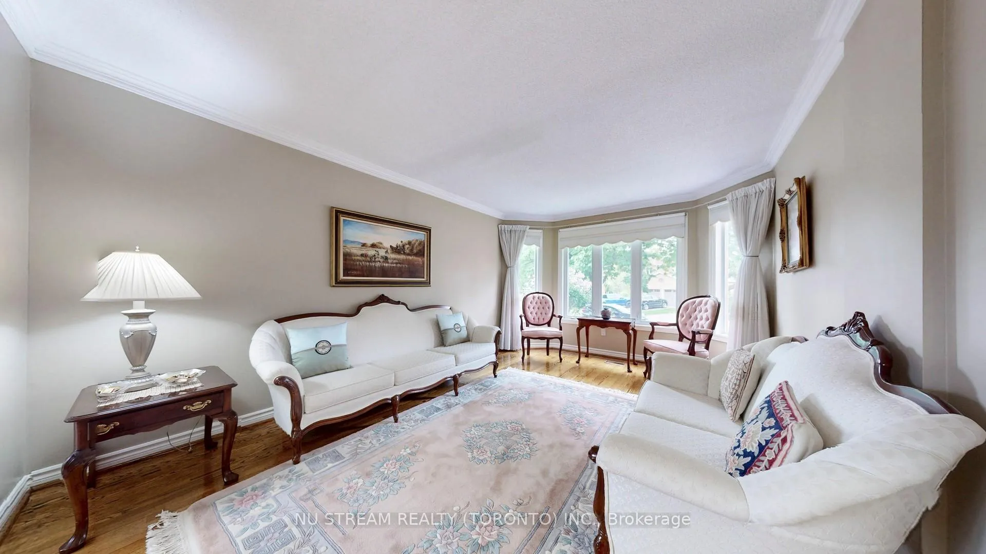 Photo 6 of 11 Quantz Court, Markham, Buttonville — HOMEH